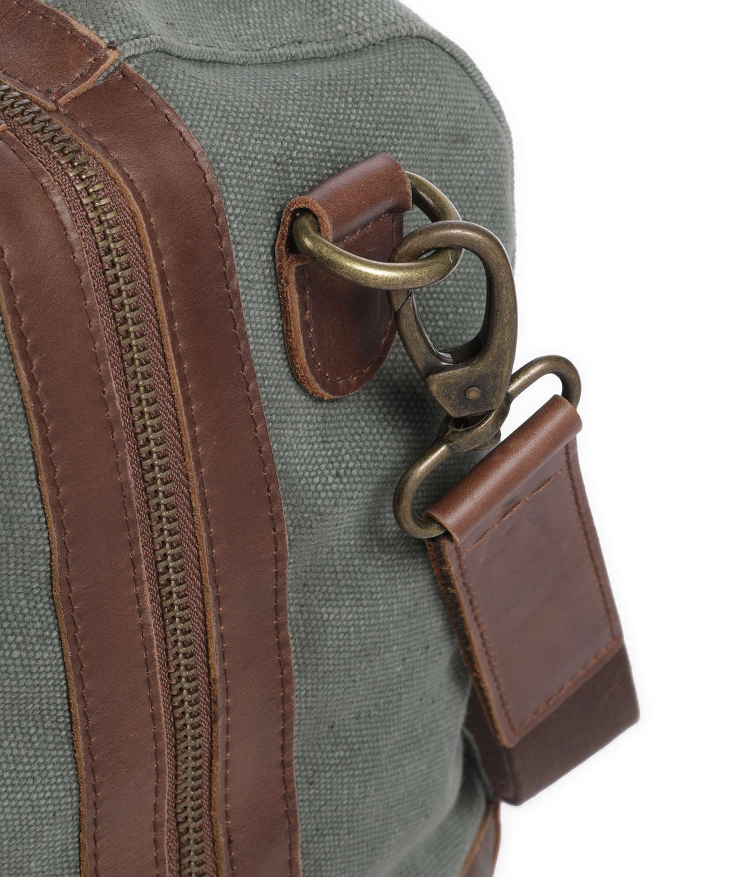 Buckle & Seam Willow Weekend bag green