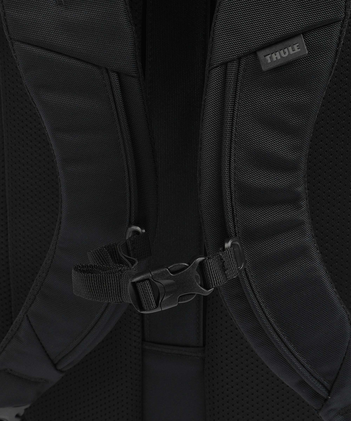 Thule Subterra 2 Convertible Backpack bag black
