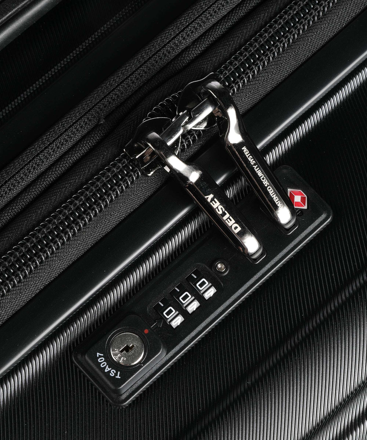 Delsey Paris Shadow 5.0 Spinner (4 wheels) schwarz