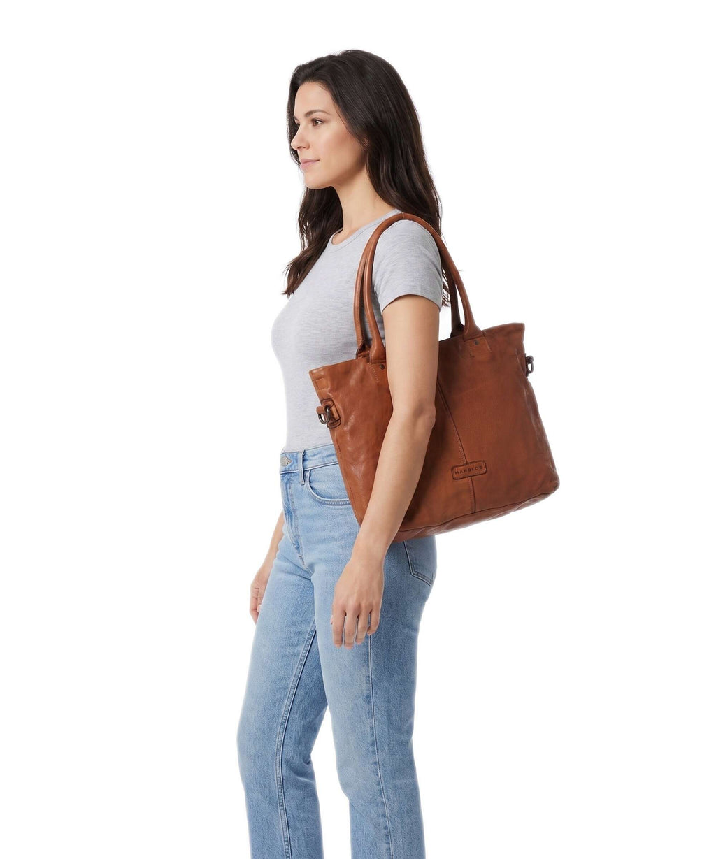 Harold's Submarine Tote bag cognac