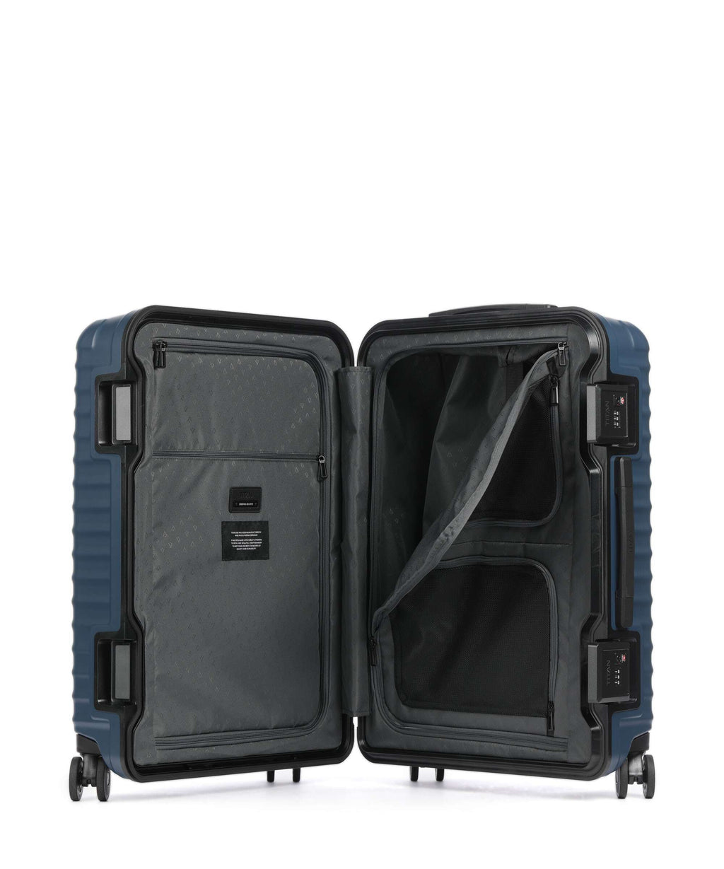 Titan Overseas Spinner (4 wheels) midnight blue