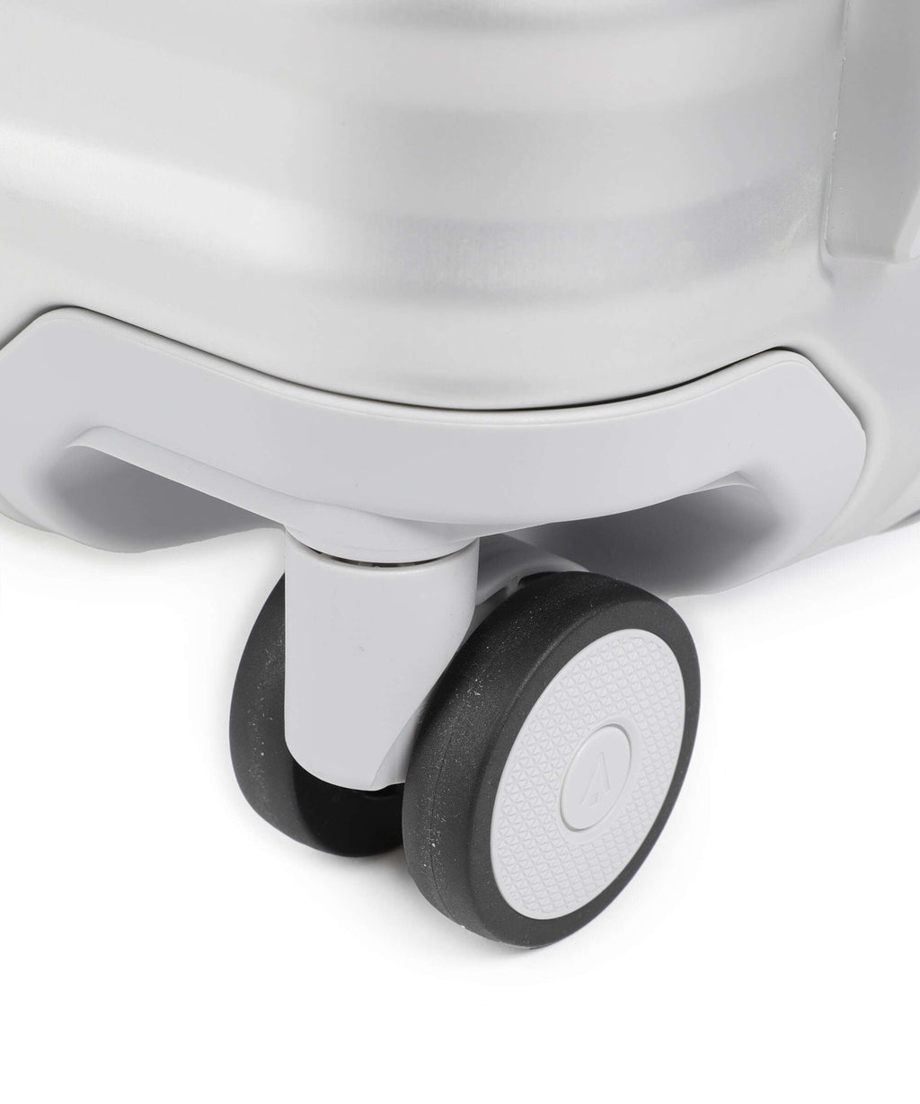 Titan Eternity Spinner (4 wheels) silver