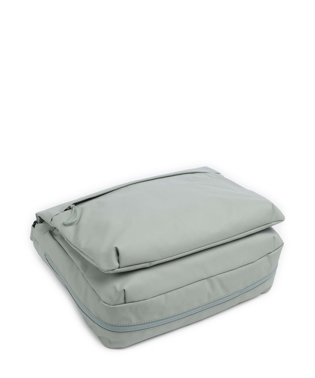 Aunts & Uncles Japan Lite Aoki Messenger bag sage green
