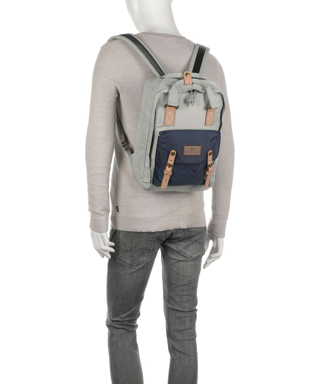 Doughnut Jungle Macaroon Backpack maroon/khaki