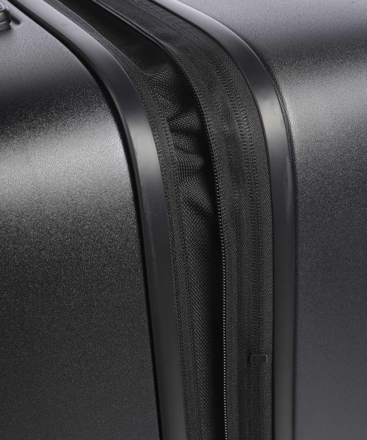 Samsonite Fyrm Spinner (4 wheels) graphite