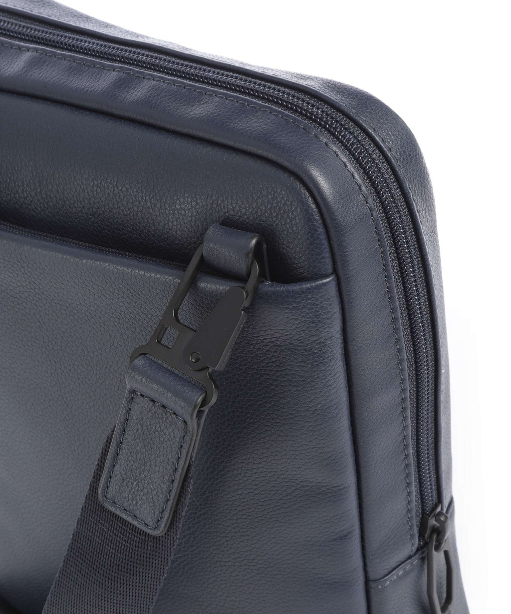 Piquadro W137 Crossbody bag blu