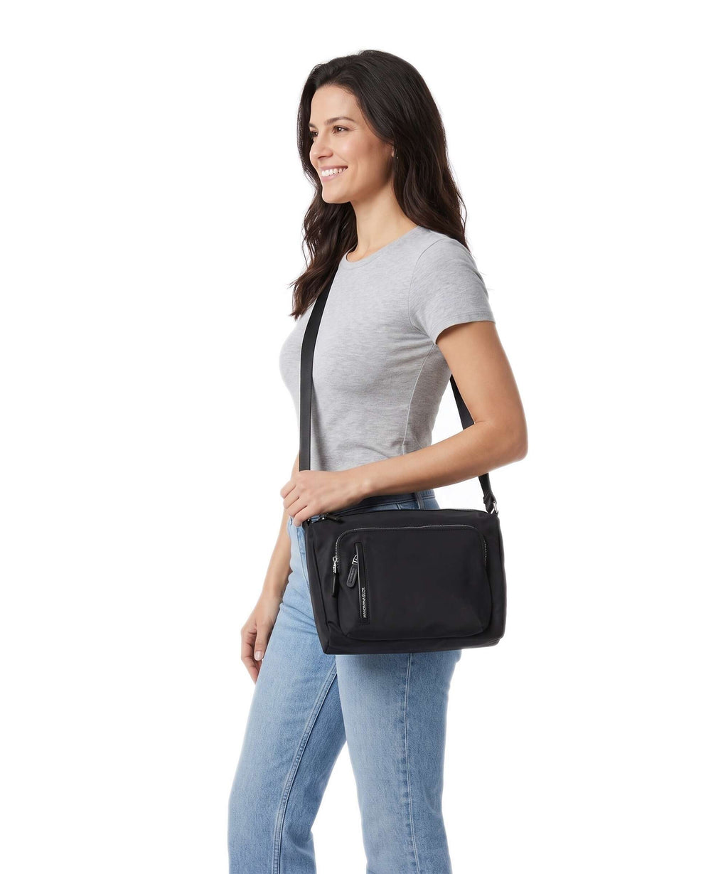 Mandarina Duck Hunter Crossbody bag black