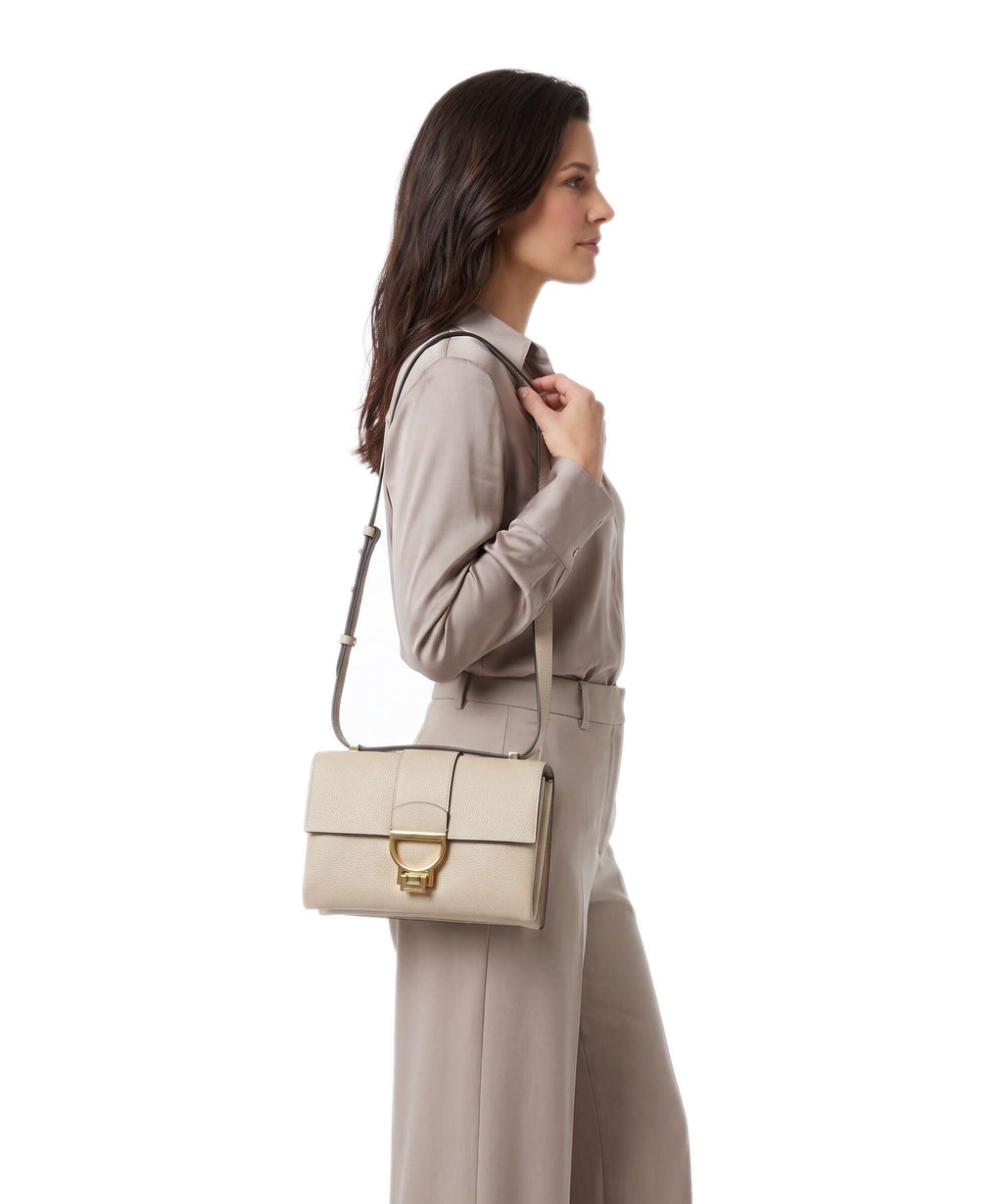 Coccinelle Arlettis Shoulder bag sandshell