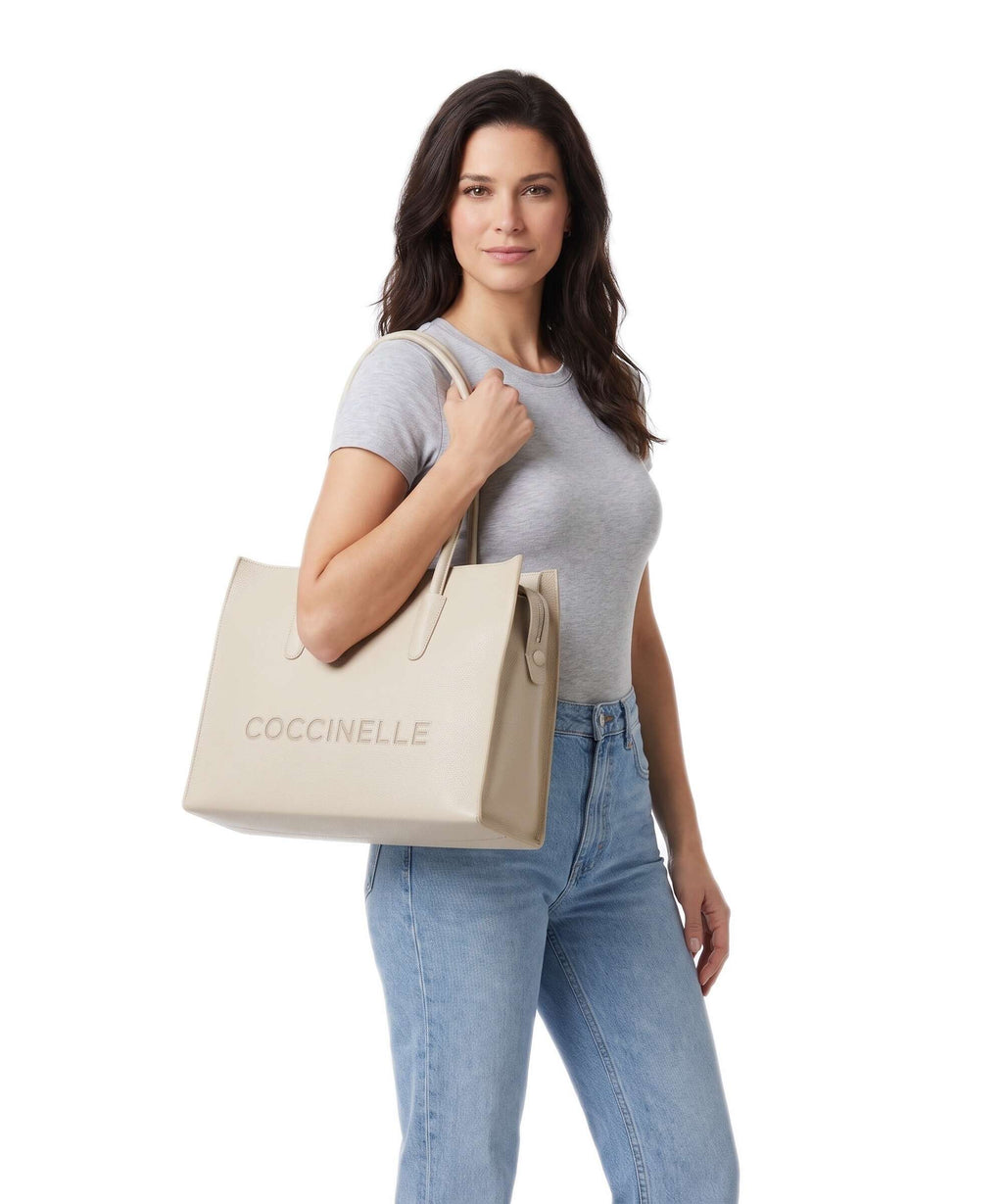 Coccinelle Myrtha Tote bag sandshell