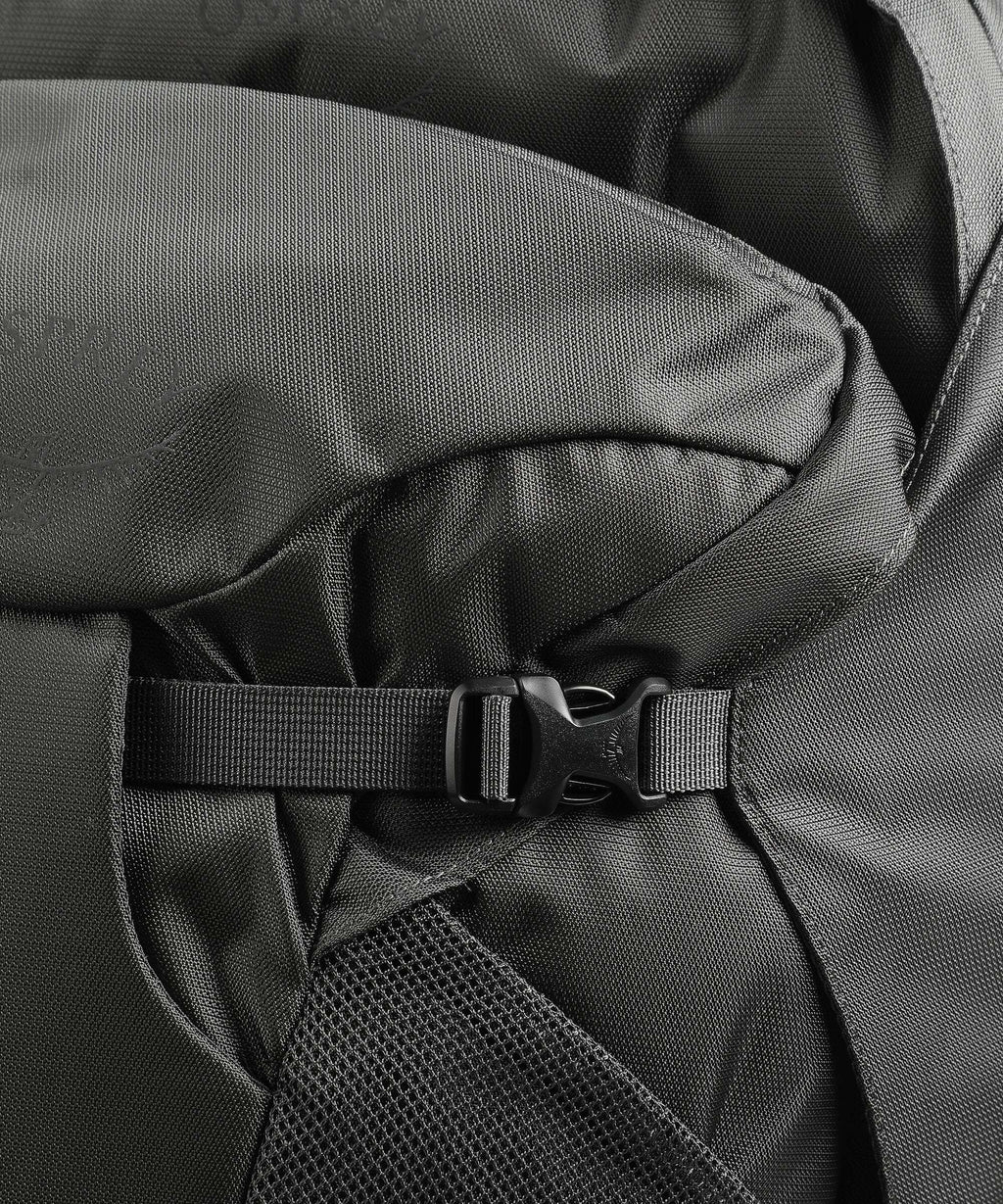 Osprey Farpoint 70 Travel backpack tunnel vision grey
