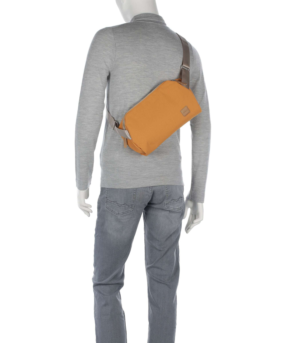 Bellroy Classic 7 Sling bag butterscotch
