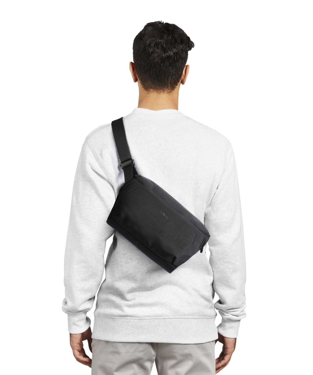 Bellroy Venture 6 Sling bag deep ocean